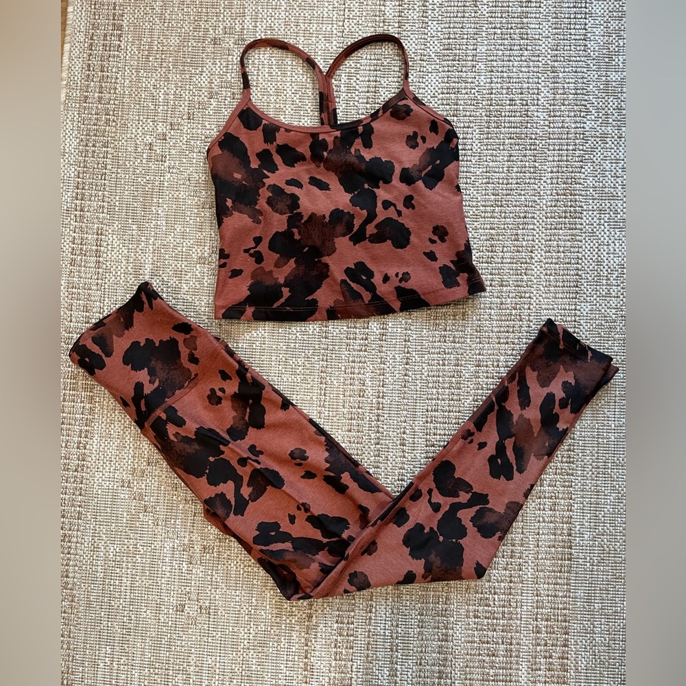 Beyond yoga spacedye printed outfit